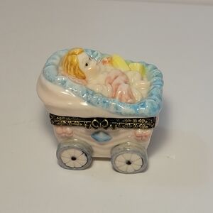 💚 Lefton Porcelain Hinged Baby‎ Carriage Jewelry Box